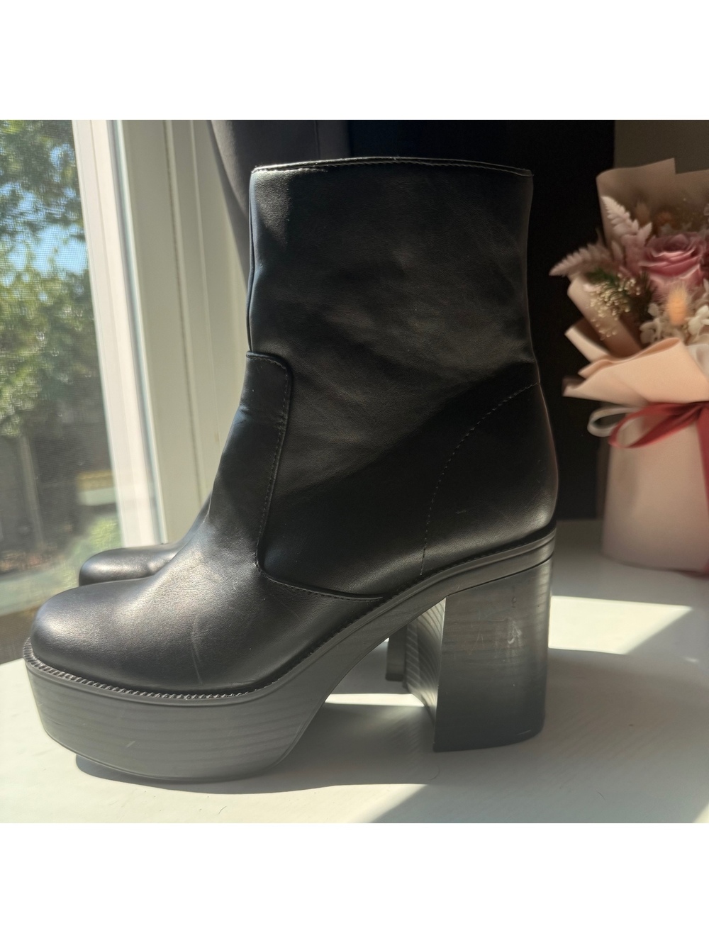 Madden Girl Grace Black Platform Ankle Boots Women’s 7.5M Block Heel